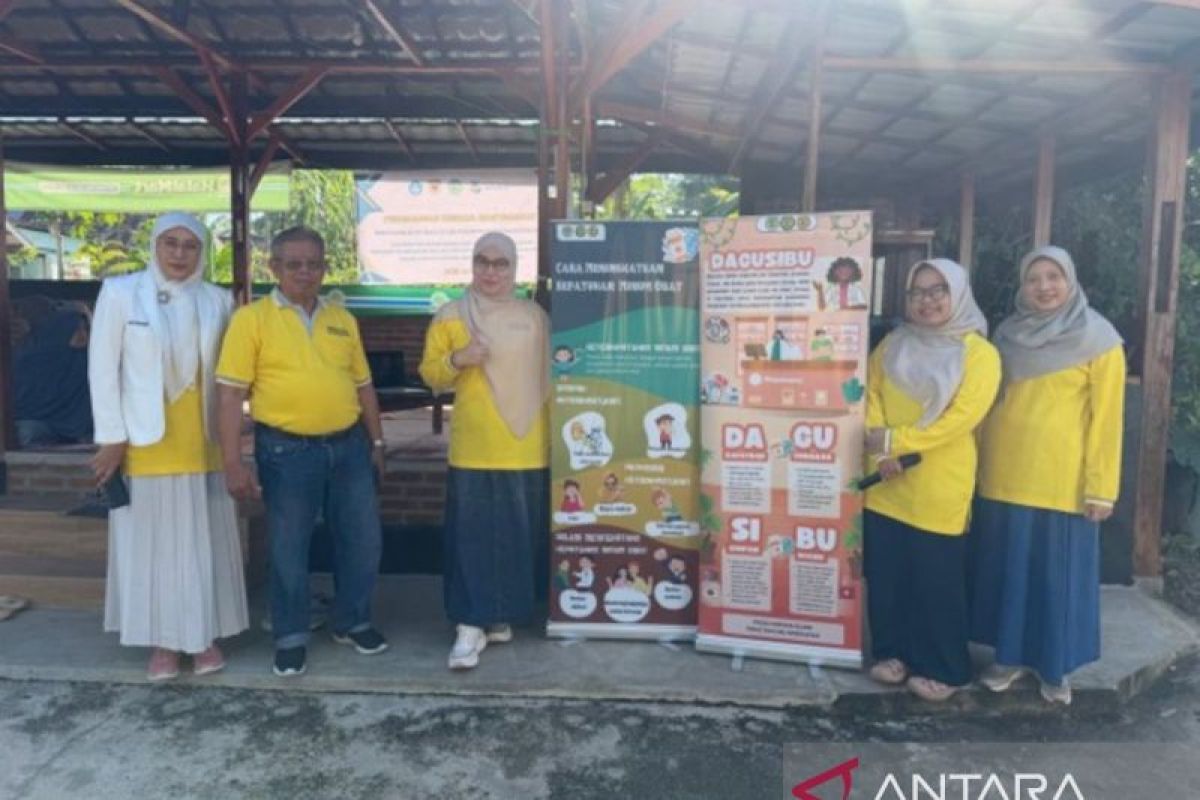 Edukasi DAGUSIBU, Tim PkM Farmasi Klinis Unbrah tingkatkan pemahaman masyarakat tentang swamedikasi